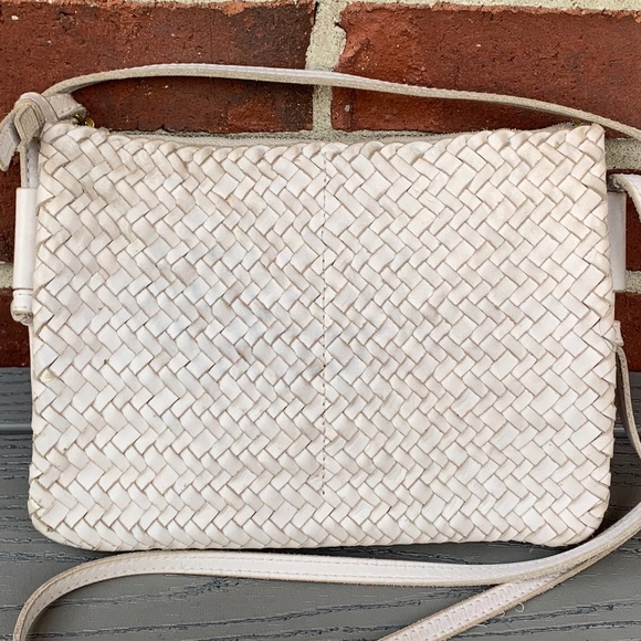 Madewell The Knotted Crossbody Bag in Woven Leather - Picture 12 of 14